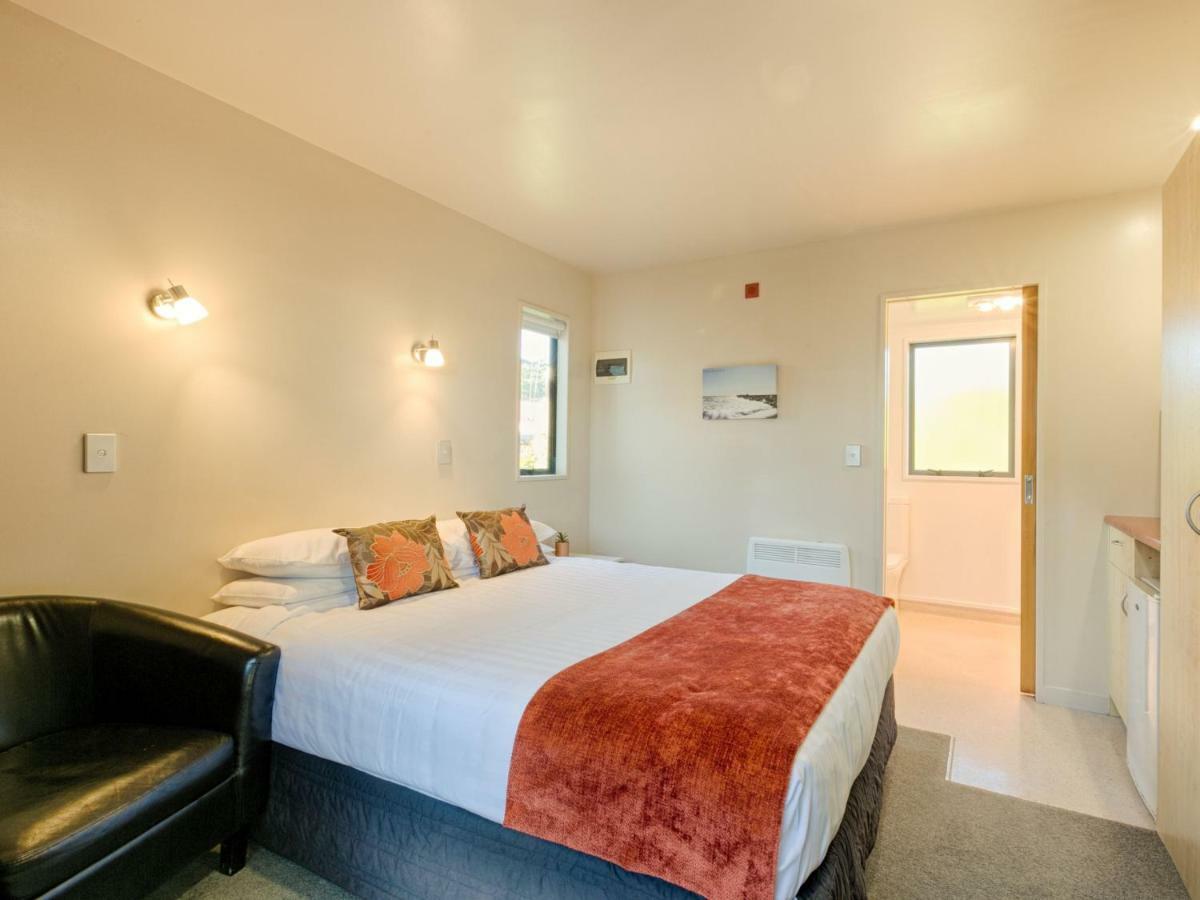 Bella Vista Motel 4*